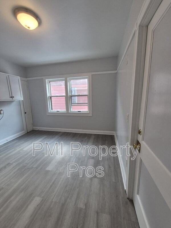 2517 W Hadley St - Photo 7 of 22