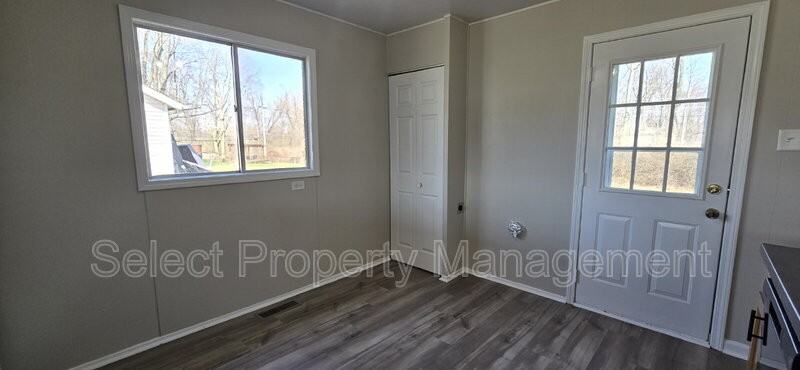 536 Royalton Dr - Photo 6 of 19