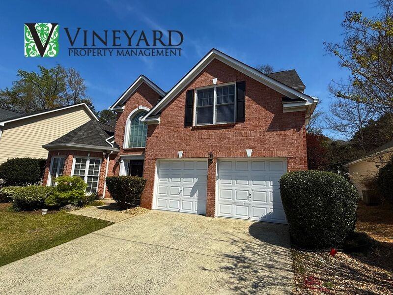 3313 Hidden Trail Rd Se - Photo 3 of 40