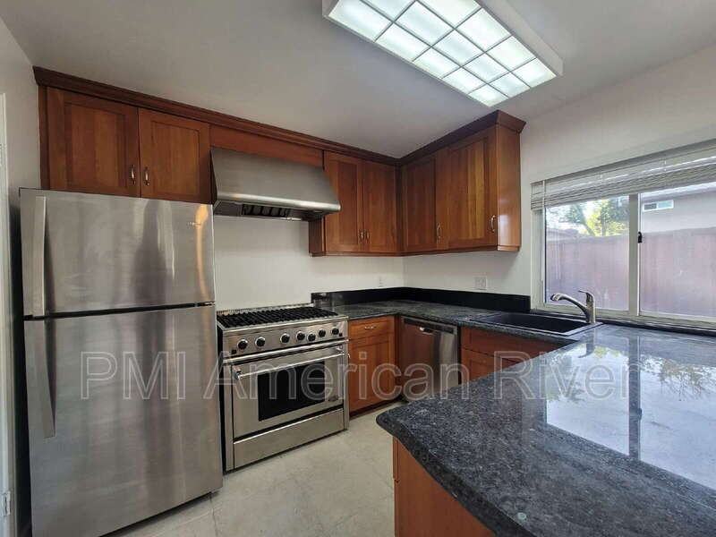 8629 La Riviera Dr #D - Photo 4 of 14