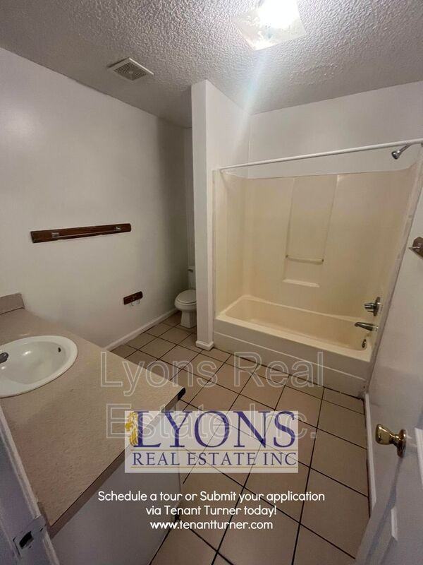 1100 S Gordon Ave Apt C - Photo 6 of 9