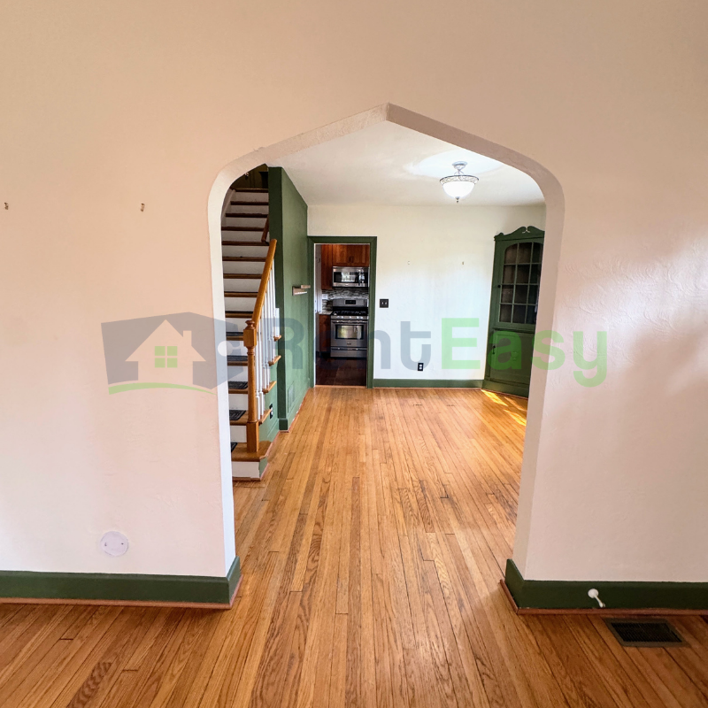 8533 Circle Dr - Photo 6 of 34