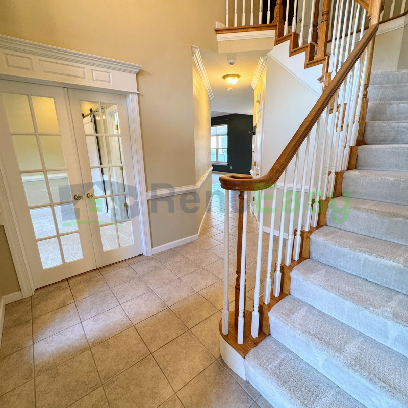 1325 Meggett Dr - Photo 4 of 47