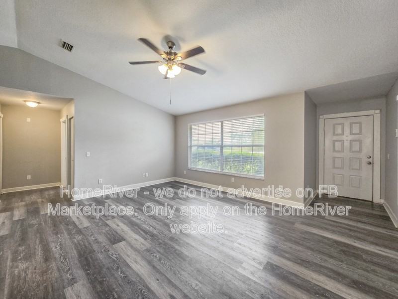 64 Cypress Rd - Photo 6 of 26