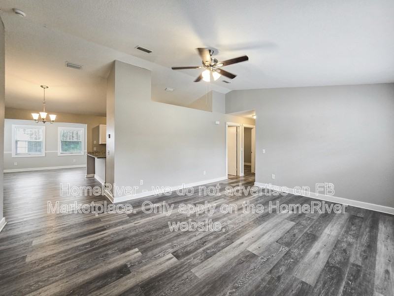 64 Cypress Rd - Photo 7 of 26