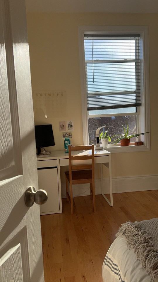 135 Concord Street South #3 - Photo 6 of 9