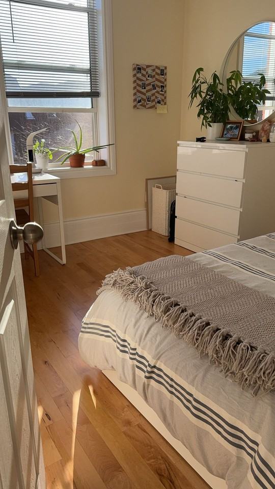135 Concord Street South #3 - Photo 5 of 9