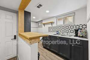 featured image of 3012 Oneil Ave