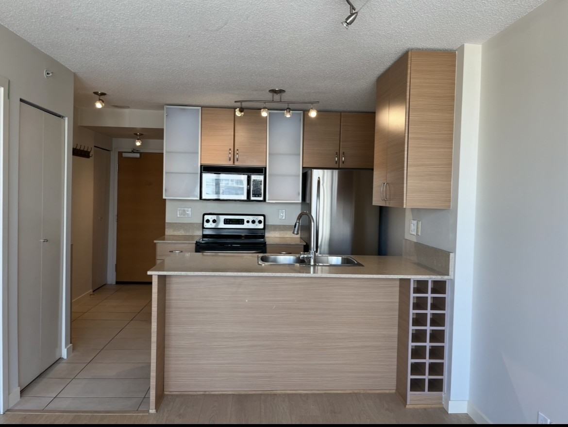 928 Homer Street #2805 - Photo 6 of 17