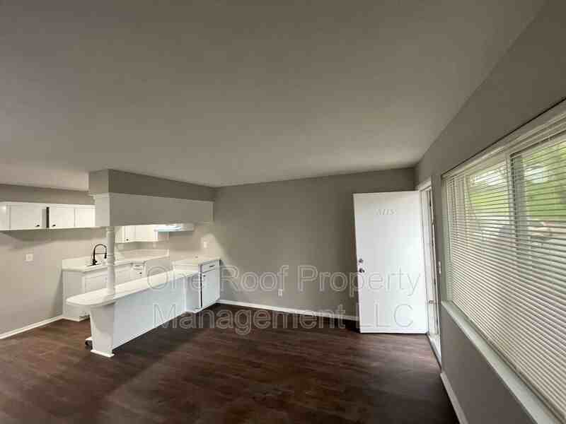 642 N 31st St - Photo 3 of 5