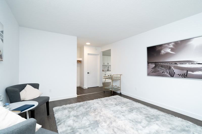 10021 154 St Nw #6 - Photo 5 of 15