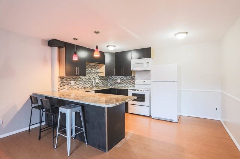 1243 Gaylord St - Photo 2 of 17