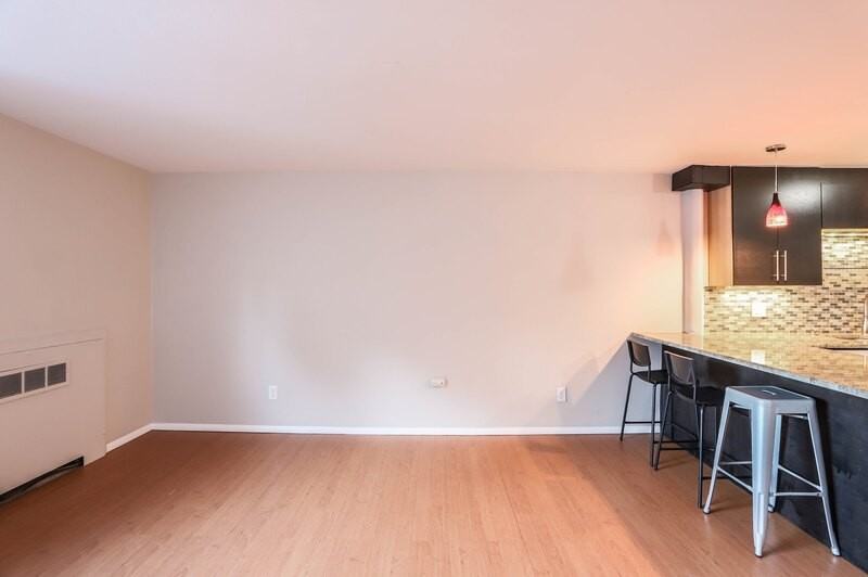 1243 Gaylord St - Photo 6 of 17