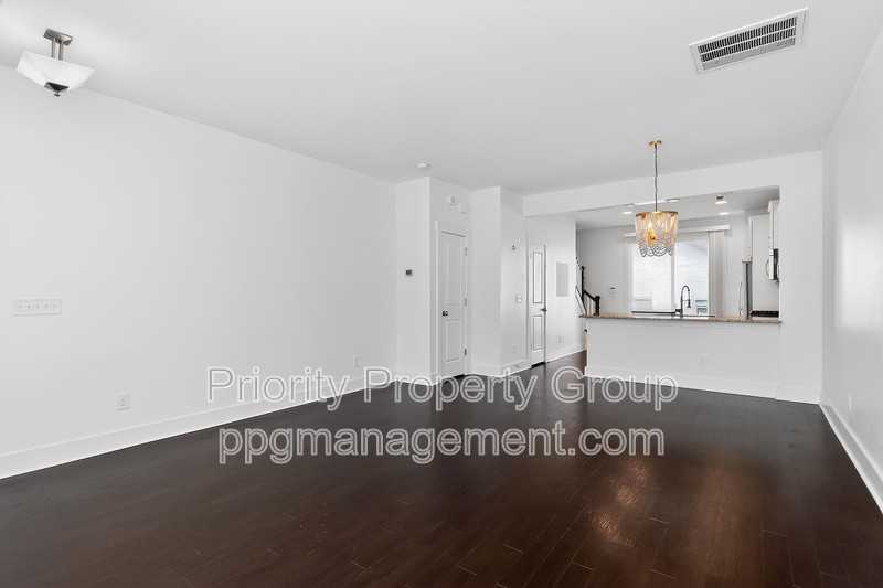 1614 Pat Garrett St - Photo 5 of 22