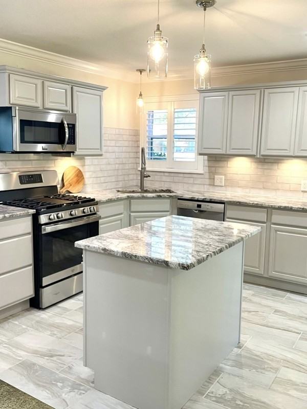 3586 Dryden Rd - Photo 3 of 16