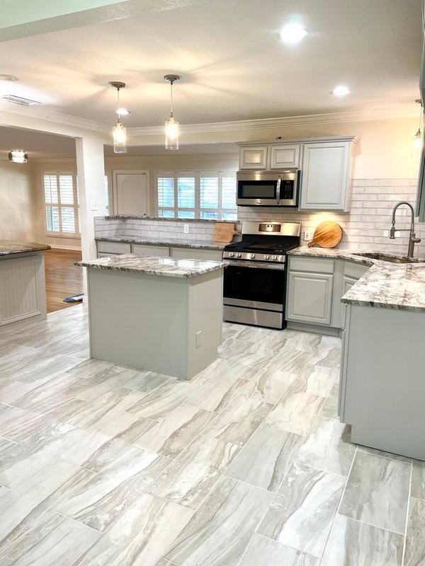 3586 Dryden Rd - Photo 4 of 16