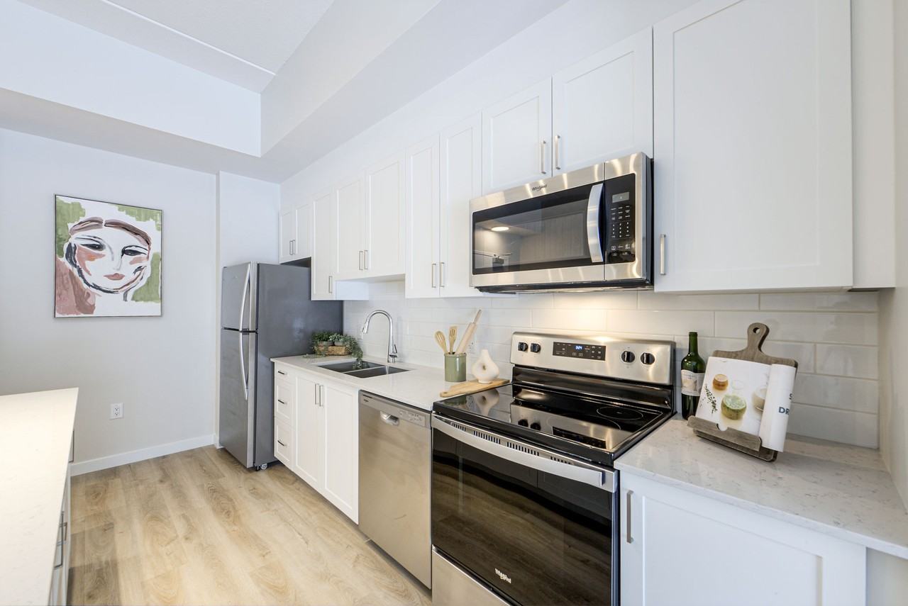 Spencer Place Apartments - Photo 5 of 21