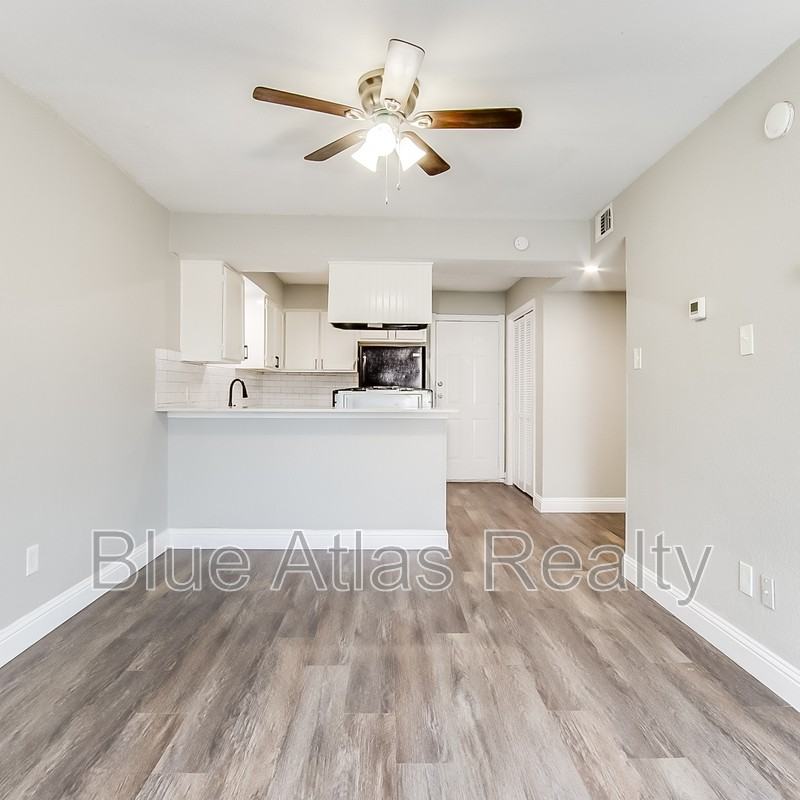 406 Noble Ave #A - Photo 2 of 20