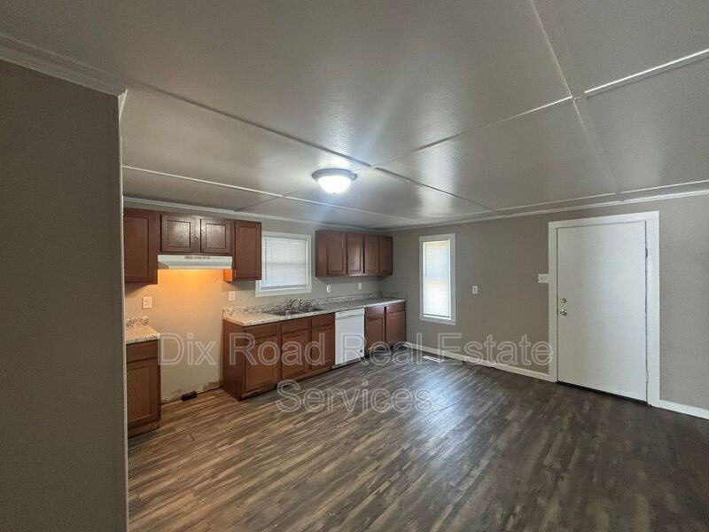 1937 Pater Ave - Photo 6 of 37