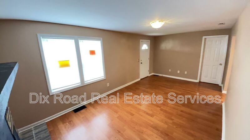 1425 Welsh Ave - Photo 6 of 29