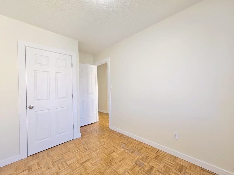 140 Royal Terr Nw #140 - Photo 3 of 45