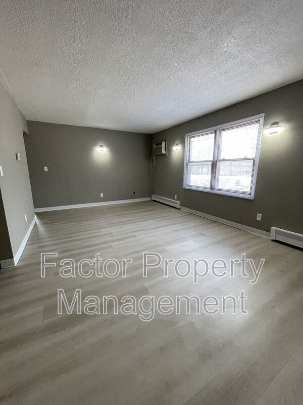 414 Allan Ave #204 - Photo 6 of 15