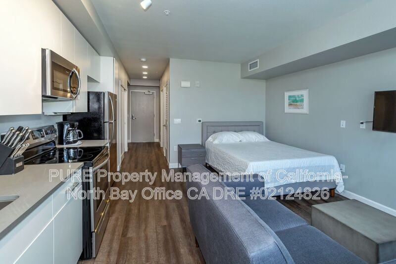 785 Baywood Dr #111 - Photo 3 of 14