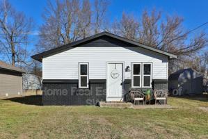 featured image of 2137 W Brower St