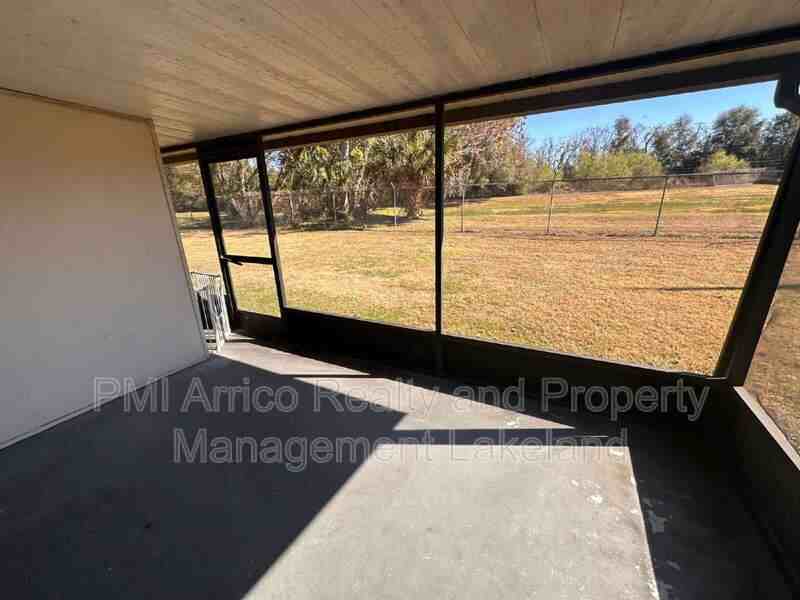 3211 Julia Ct - Photo 7 of 12