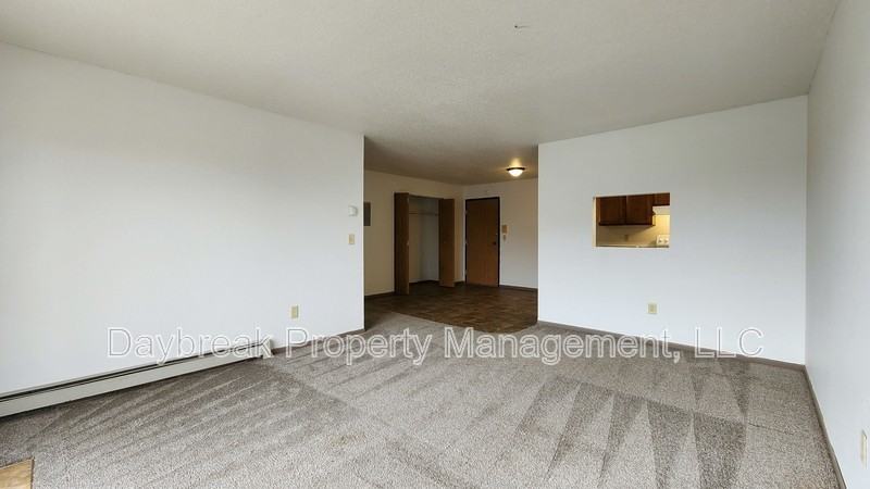 1202 34th Ave S - Photo 3 of 23