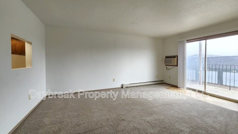 1202 34th Ave S - Photo 4 of 23