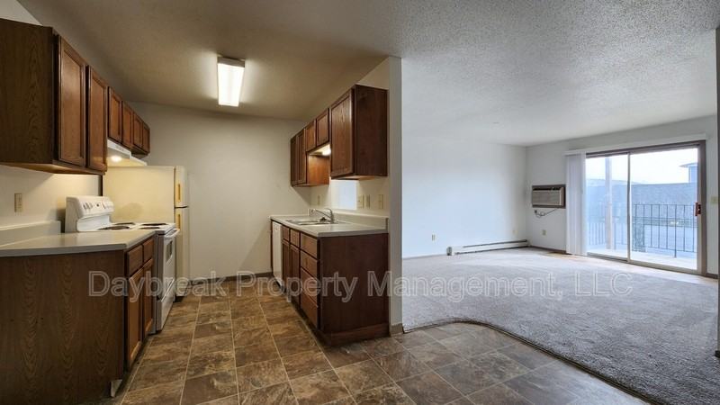 1202 34th Ave S - Photo 5 of 23