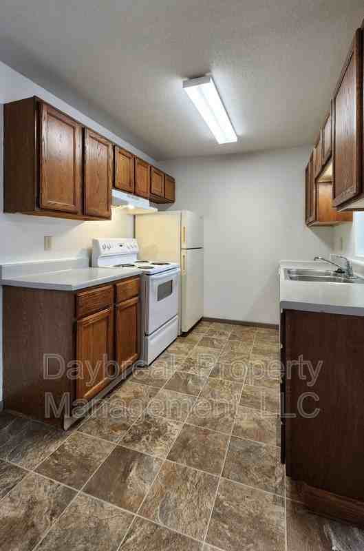 1202 34th Ave S - Photo 6 of 23