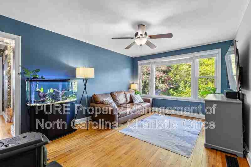 1638 Academy St - Photo 4 of 31