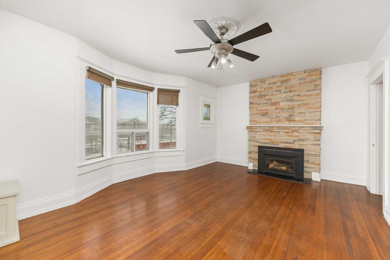 16 Edna Avenue - Photo 5 of 19