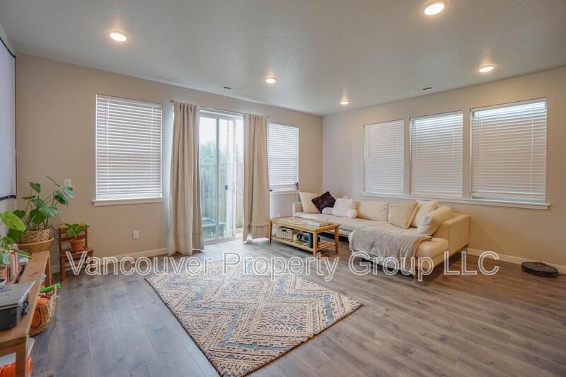 4325 Ne 87th St - Photo 7 of 20