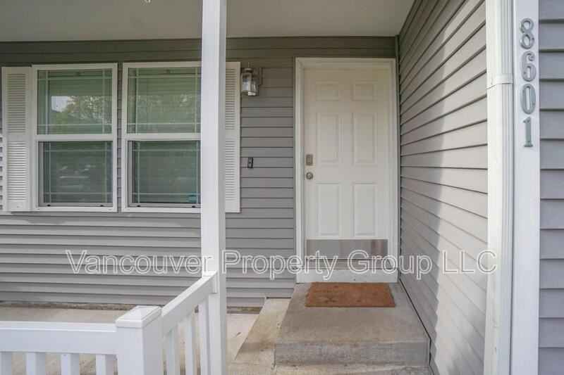 8601 Ne 84th St - Photo 3 of 28