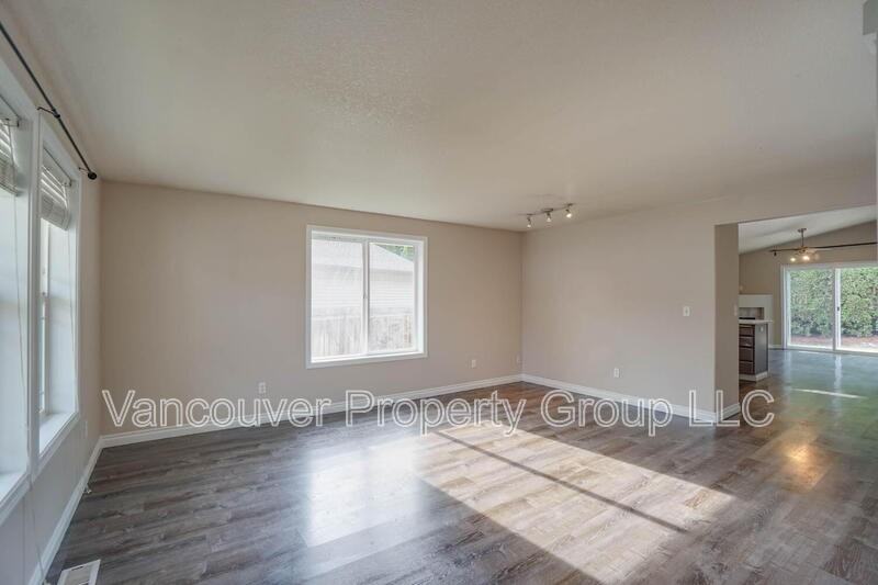 8601 Ne 84th St - Photo 4 of 28