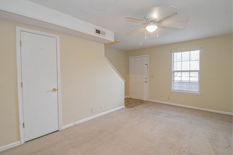 117 Hickory Trce #4 - Photo 3 of 16