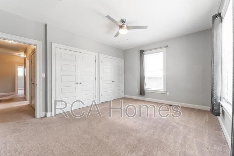 613 E New York St - Photo 7 of 16