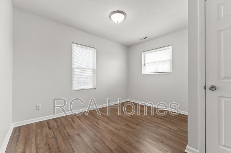 603 N Sherman Dr - Photo 6 of 13