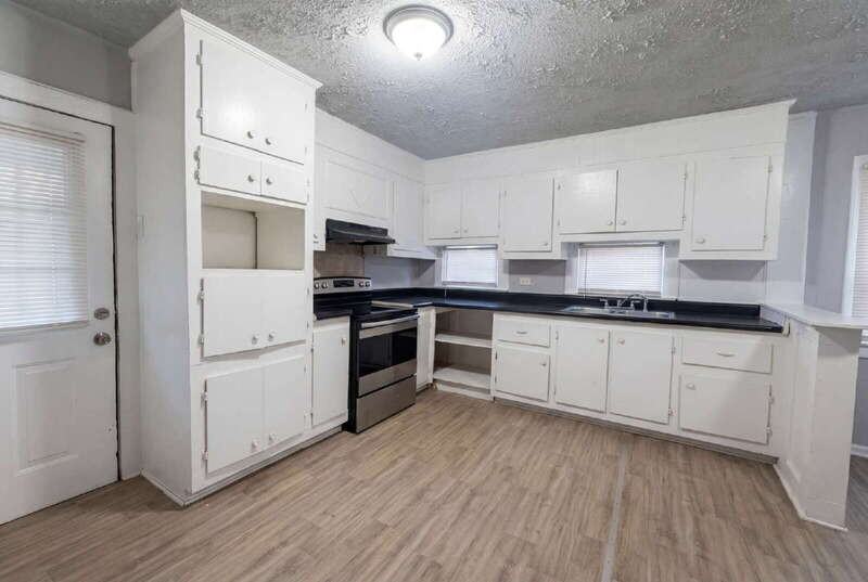 118 Cherry St - Photo 6 of 18