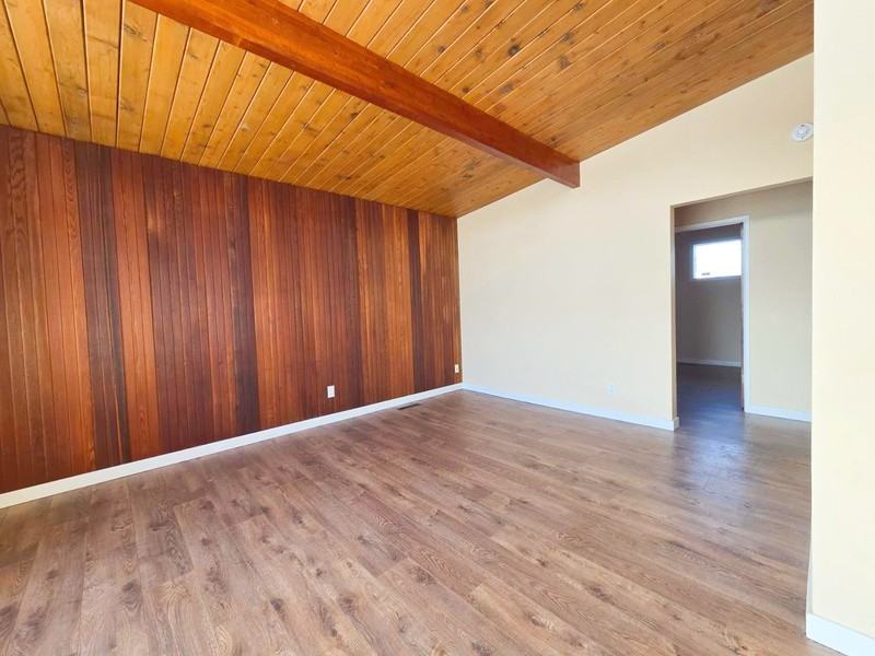 8820 Meadowlark Rd Nw - Photo 4 of 22