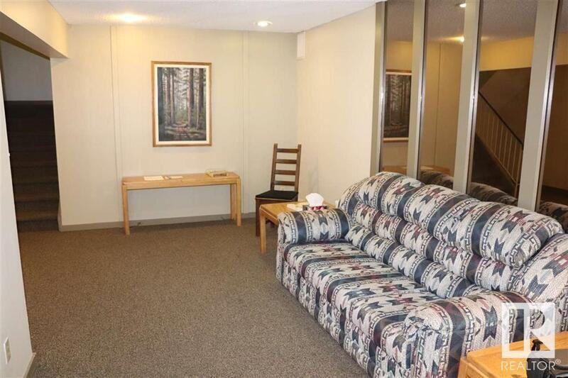 8149 111 St Nw #202 - Photo 2 of 11