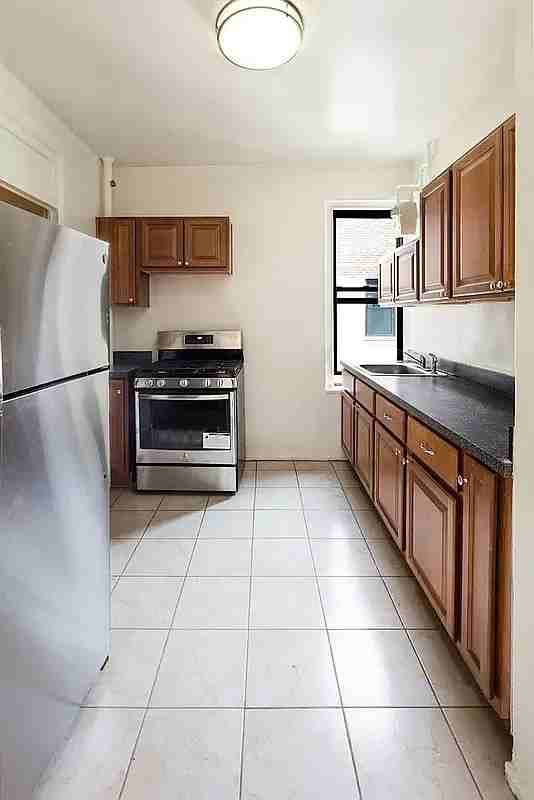 W 177th St & Haven Ave #6G - Photo 4 of 6