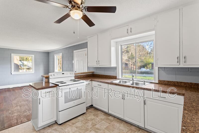 914 Ranch Farm Rd - Photo 5 of 16