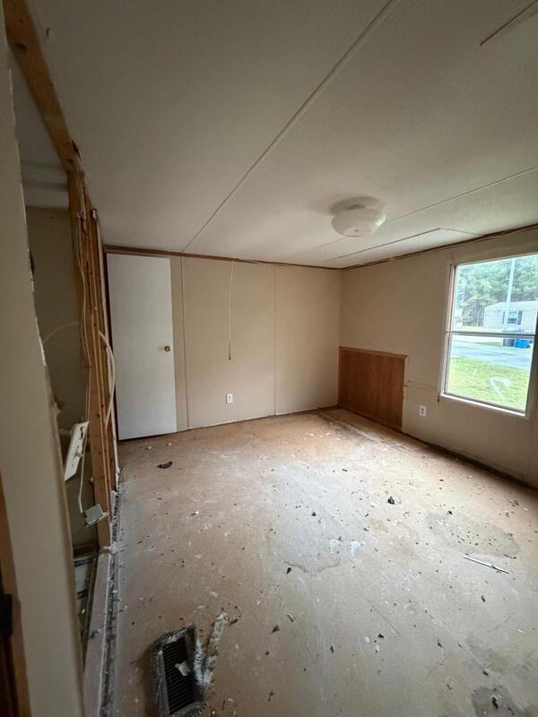 2241 Cattail Cir - Photo 7 of 19