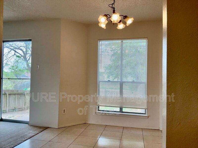 12120 Thompkins Dr #A - Photo 5 of 21