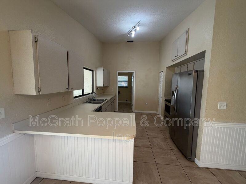 3319 Duff Rd - Photo 6 of 31