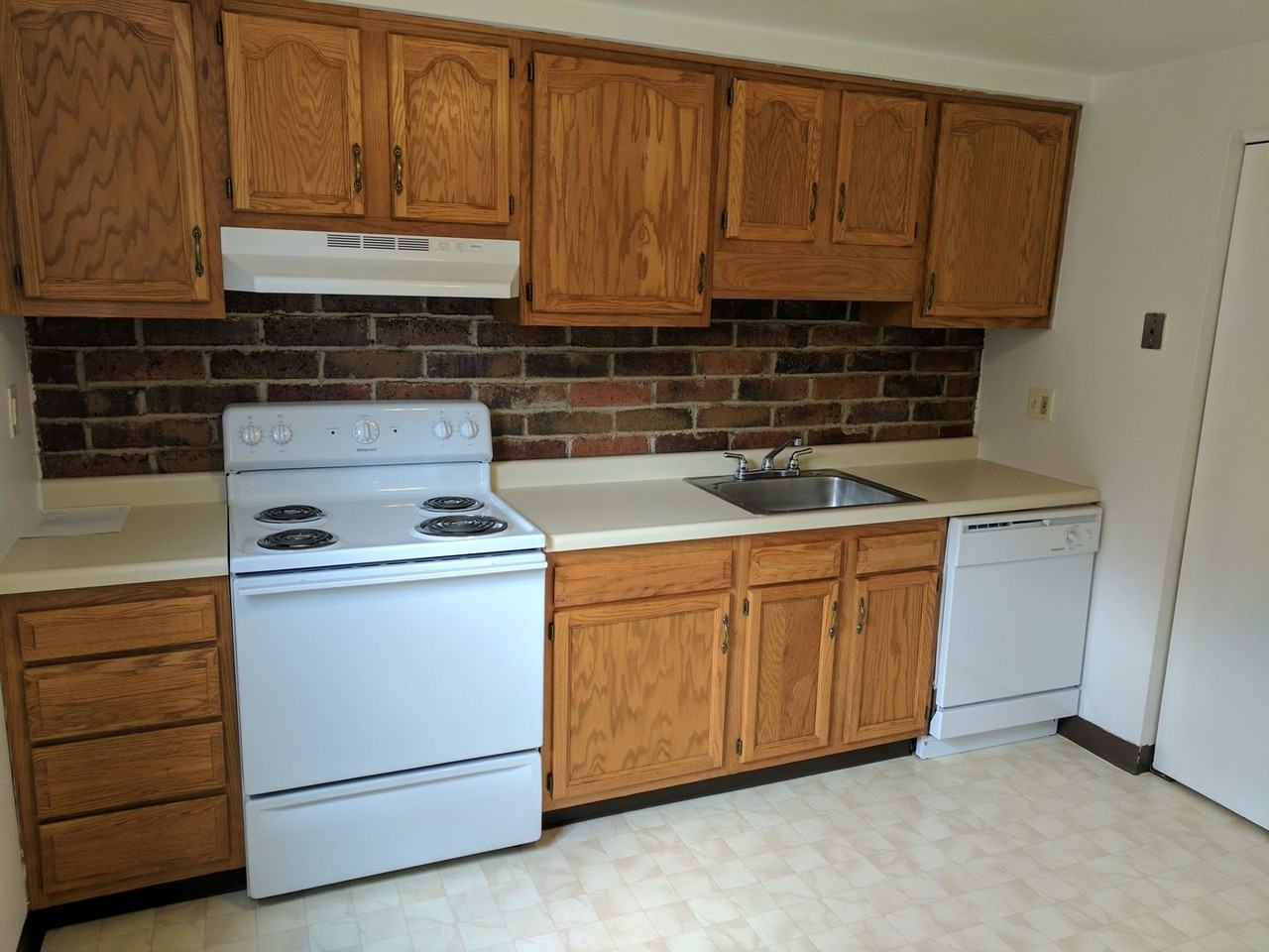 Colony East Townhomes - Photo 3 of 7